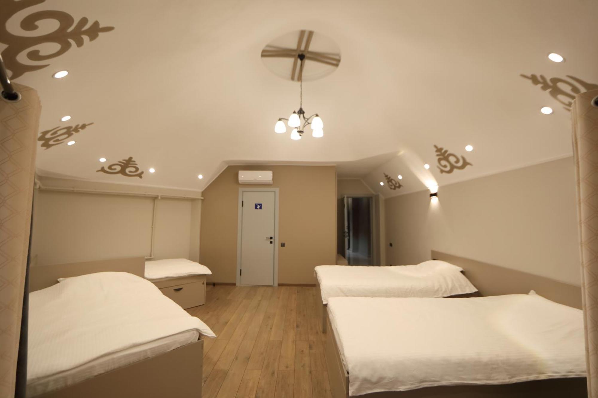 Cozy Hostel Бишкек Экстерьер фото