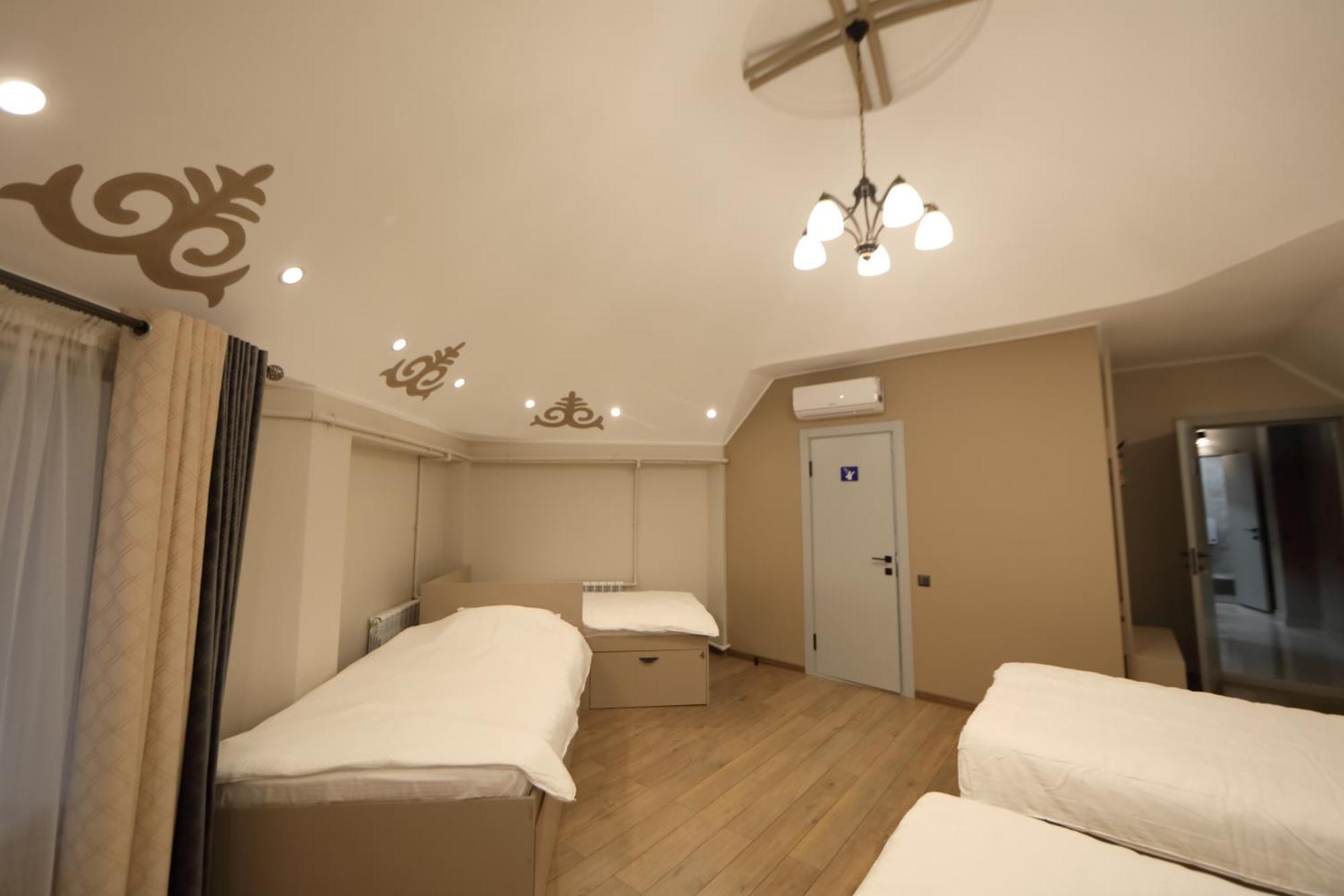 Cozy Hostel Бишкек Экстерьер фото